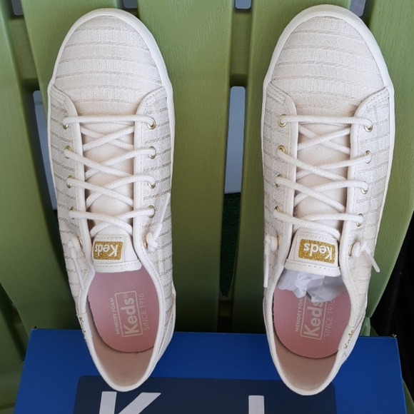 New Keds Girls' Eyelet Kickstart Sneaker. - Picture 6 of 8